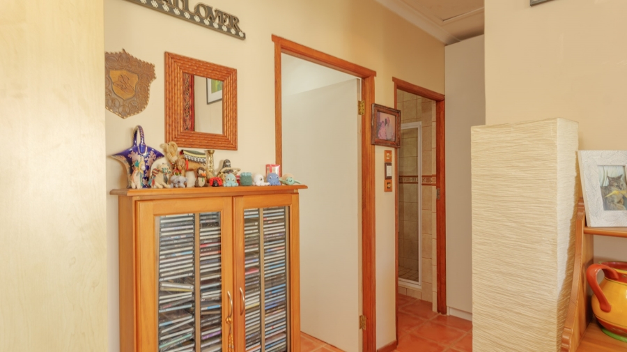 3 Bedroom Property for Sale in Suiderstrand Western Cape